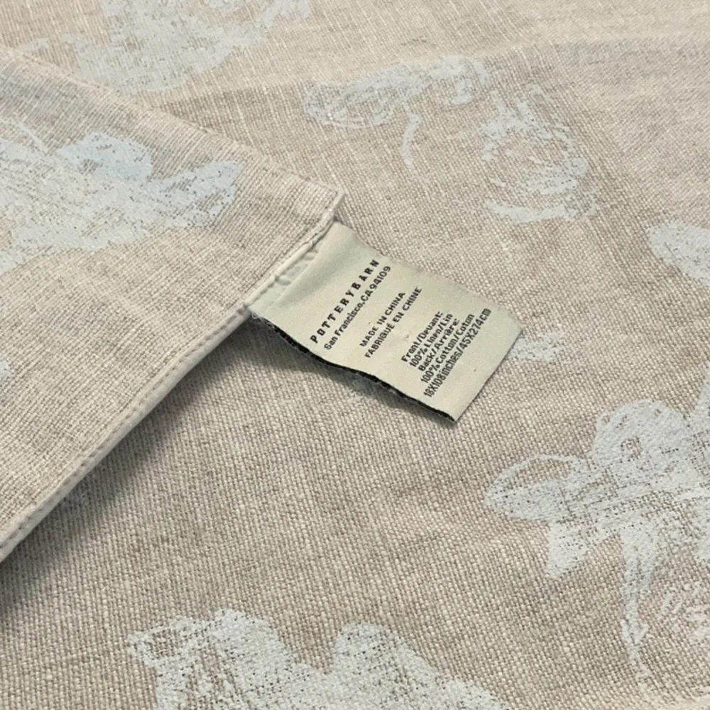Pottery Barn Bunnies and Rabbits table runner and 10 napkins. New-never used.